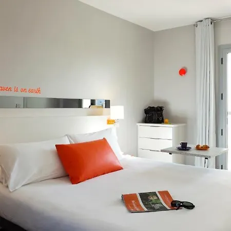 Ibis Styles Antibes Les Pins Жуан-ле-Пен