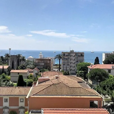 Ibis Styles Antibes Les Pins Жуан-ле-Пен