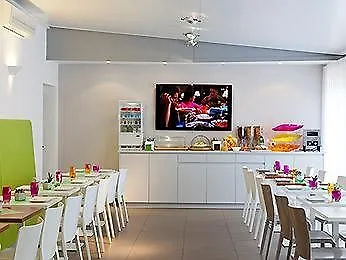 Ibis Styles Antibes Les Pins Жуан-ле-Пен