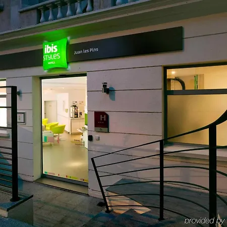Ibis Styles Antibes Les Pins 3*