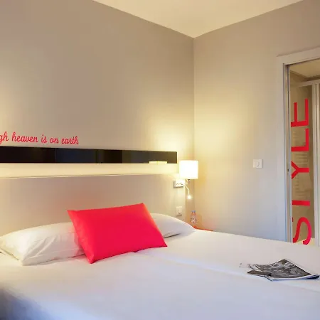 Ibis Styles Antibes Les Pins Отель Жуан-ле-Пен