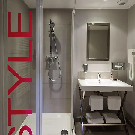 Ibis Styles Antibes Les Pins 3*