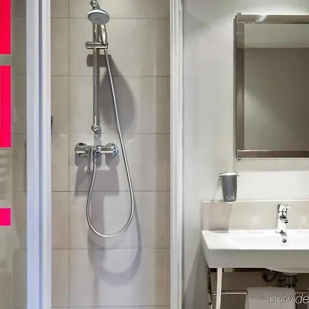 Ibis Styles Antibes Les Pins 3*