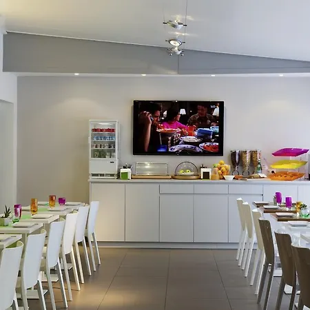 Ibis Styles Antibes Les Pins 3*